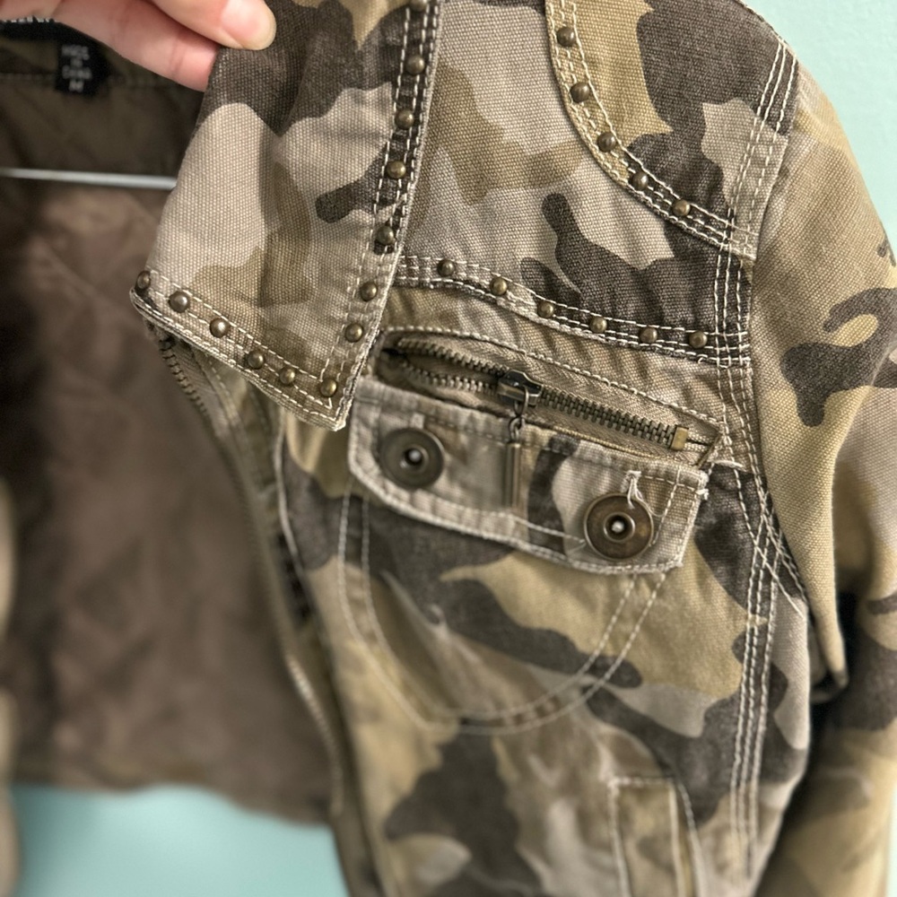 Nina Rossi Camouflage Cropped Jacket - Picture 4 of 6
